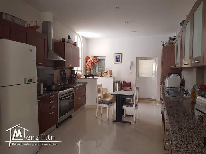 sybVLS1 villa à louer à carthage