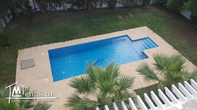 sybVLS2 villa à louer à Gammarth Supérieur