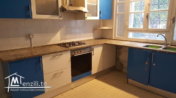 sybVLS3 villa à louer à Gammarth coté café journal