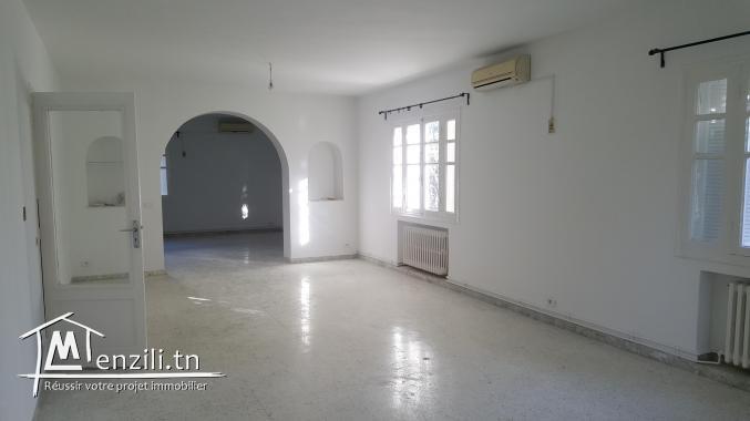 sybVLS3 villa à louer à Gammarth coté café journal