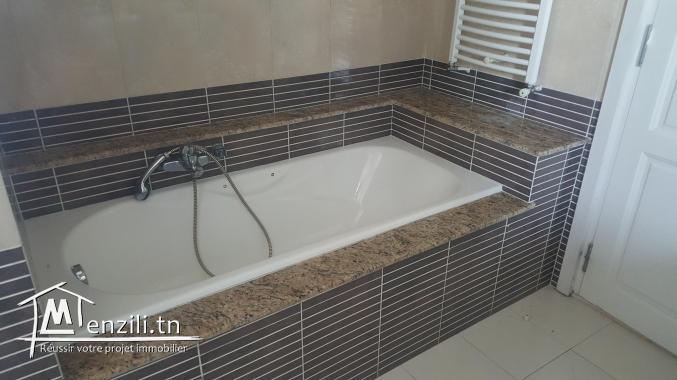 sybVVS4 villa à vendre à Gammarth coté Golden Tulipe