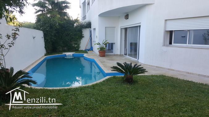 sybVLS5 villa à louer à Gammarth coté Golden Tulipe