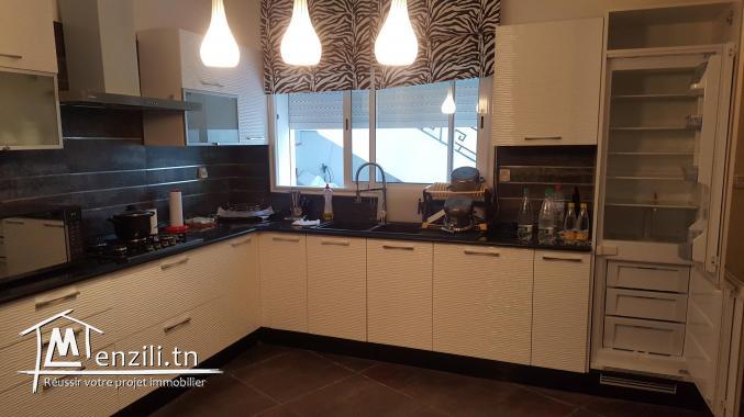 sybVVS6 villa à vendre du coté du Golden Tulipe à Gammarth