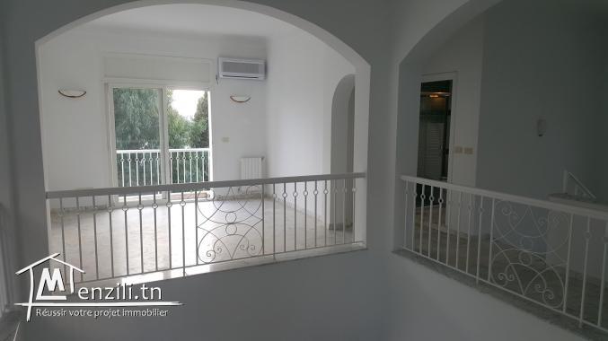 sybVVS8 villa à vendre coté café journal à Gammarth