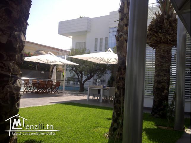 sybVVK2 villa à vendre à la Marsa aux berges du lac