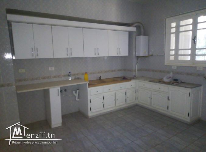 sybMLM3 maison à louer à cité El Wifek, la Marsa