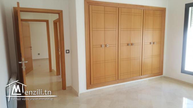 sybVLZ2 villa à louer proche de l'ISC à Carthage