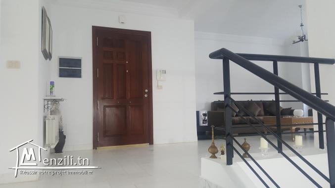 sybDVS9 Duplex à vendre à Gammarth supérieur