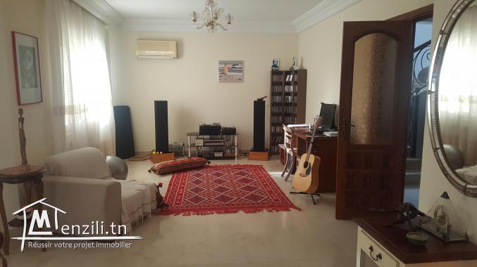 sybVVS16 villa a vendre à gammarth