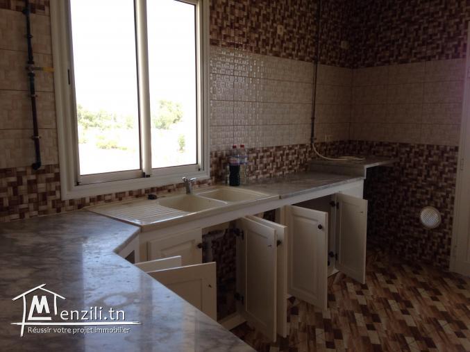 Étage de maison bon standing jamais habité à HERGLA