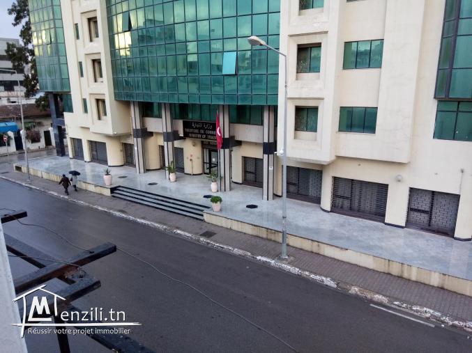 Avenue de Ghana façe Mint du Commerce