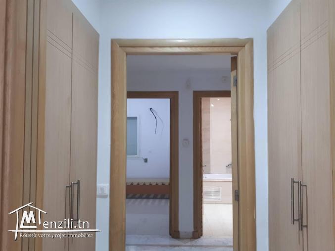sybALK7 Appartement S+2 à louer au Jardins de Carthage