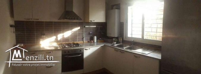 sybDLM6 Duplex à louer à la Marsa