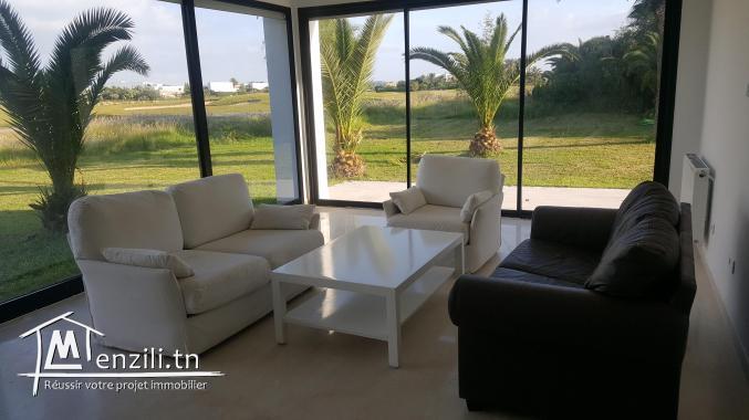 sybRDCLS15 Rez de chaussée à louer à Le golf à Gammarth