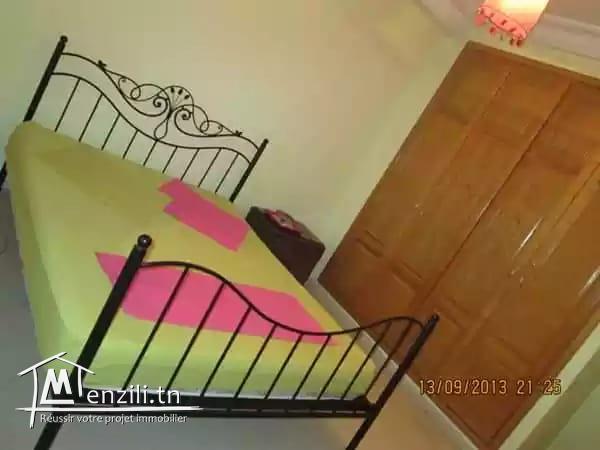 sybALZ7 Appartement meublé à louer à la Marsa
