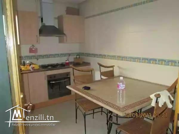 sybALZ7 Appartement meublé à louer à la Marsa