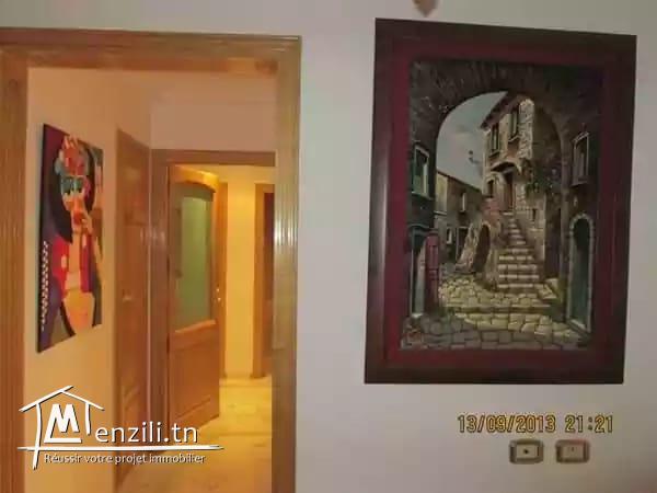 sybALZ7 Appartement meublé à louer à la Marsa