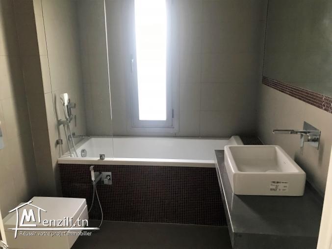 appartement avec piscine à Gammarth zone touristique