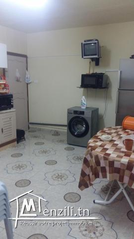 A vendre une maison comprenant 2 appartements