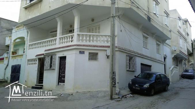 A vendre appartement 1er etage a cite wali bizerte