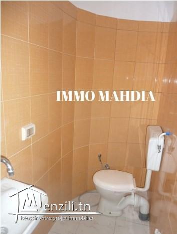 A louer une villa en " S+2" vide