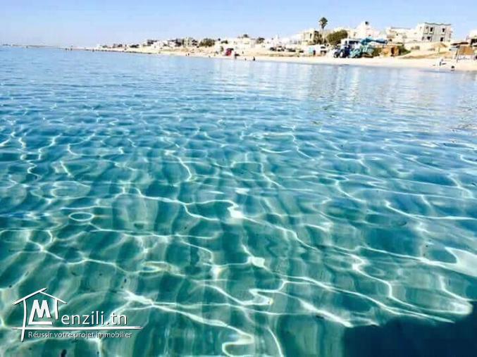 Villa à Mahdia (Salakta) à côté de la plage, état neuf (275 mille négociables)