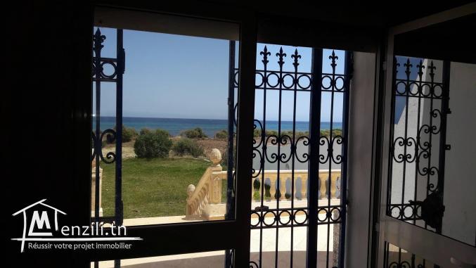 maison vue sur mer a la plage kerkouane