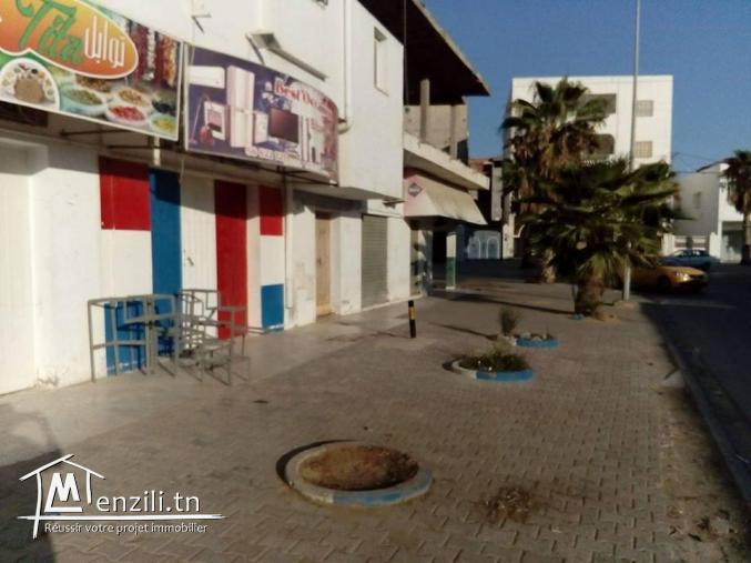 فرصة للبيع مشروع تجاري سكني في طريق السلطنية كم 4,5