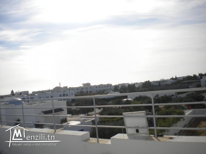 Une villa de 275 m² sur un terrain de 321 m² à 950 MDT à Hammamet Nord