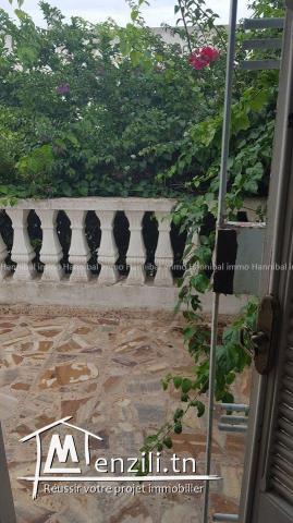 A vendre un duplex s+4 à la Marsa cité el khalil