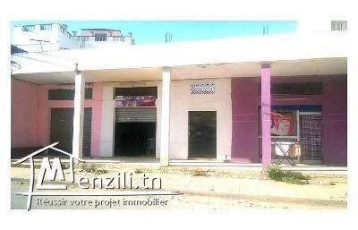 A vendre 3 grands commerces, centre ville de Boussalem