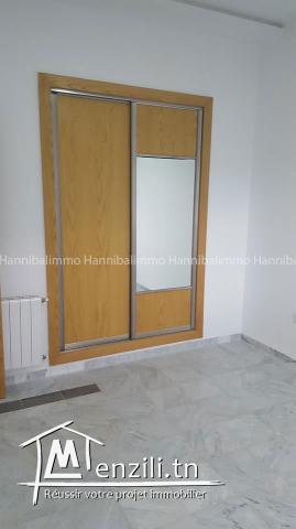 A vendre un appartement S+2  très haut standing  jamais habité à cité el wahat