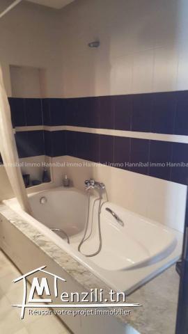 A vendre appartement S+3 très haut standing à Gammarth supérieur dans une résidence R+2