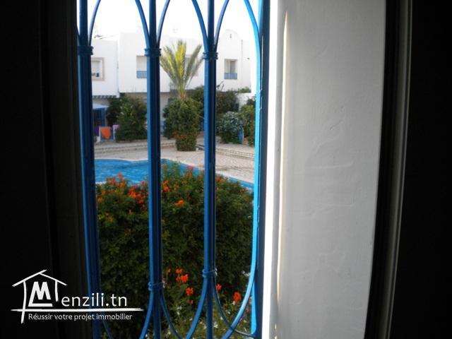 Un duplex de 100 m² sur un terrain de 75 m² à 1500 DT par mois à Hammamet