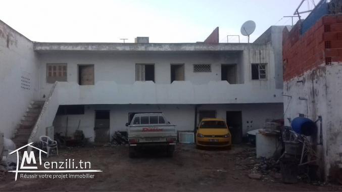 un entrepôt plus plusieurs Immobilier