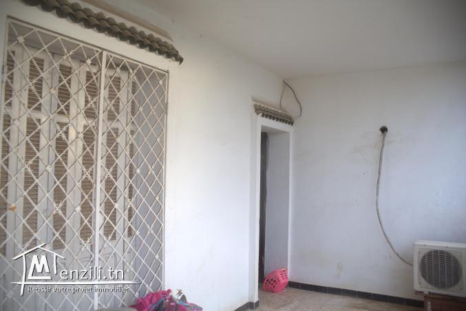 Maison S+3 à vendre à bardo