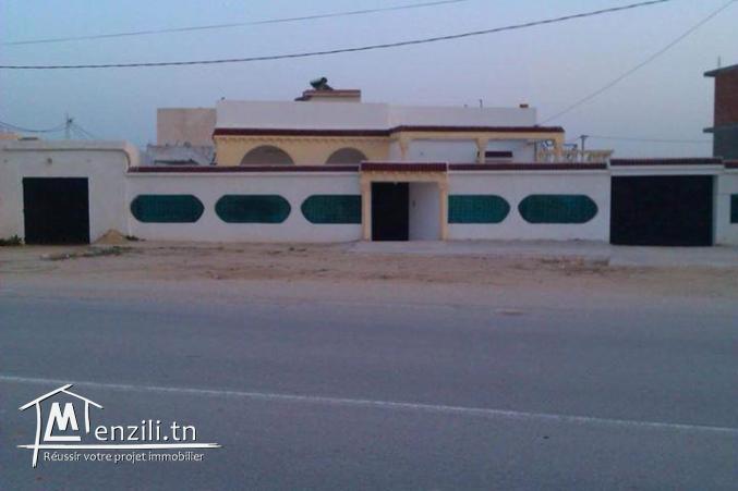 Villa a vendre rte Raoued vers Marsa