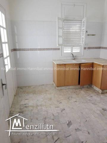 A vendre appartement S+3 à la marsa cité el rabiaa l’appartement