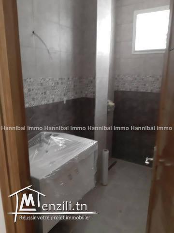 A Vendre un bel appartement S+2 jamais habité à la marsa derrière Hôpital Mongi Slim