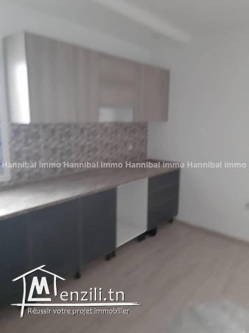 A Vendre un bel appartement S+2 jamais habité à la marsa derrière Hôpital Mongi Slim