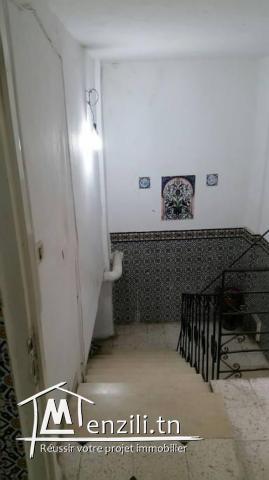 jolie grande chambre meublé climatisée