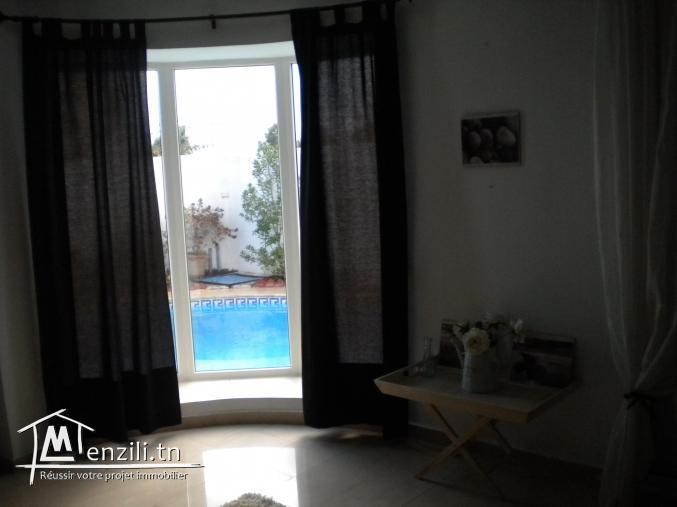 Une villa de 220 m² sur un terrain de 287 m² à 650 MDT