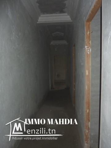 À Vendre une maison indépendante inachevée