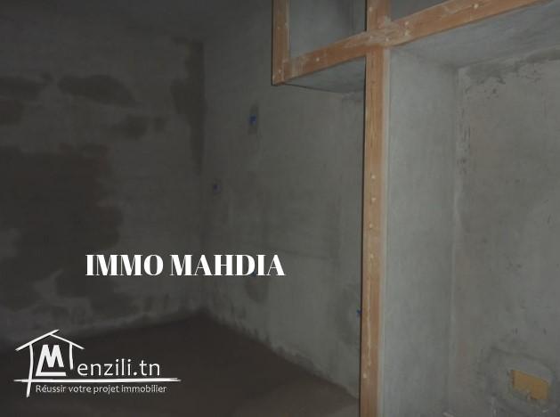 À Vendre une maison indépendante inachevée