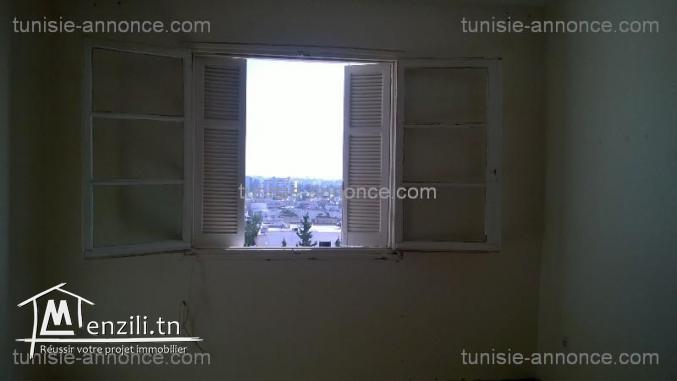 Appartement cité essaada 1 emplacement idéal