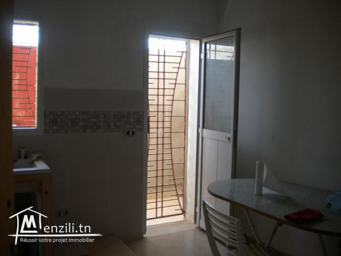 Une maison à 215 MDT à El Mrezka