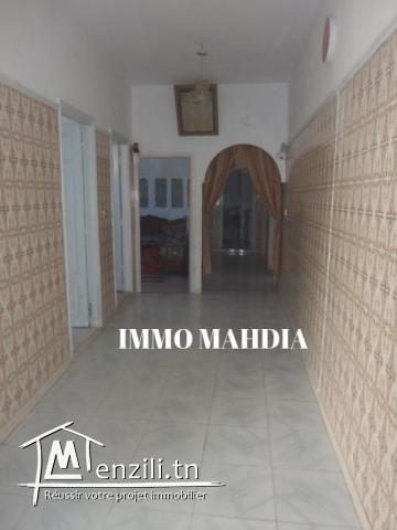 À vendre un étage de Villa