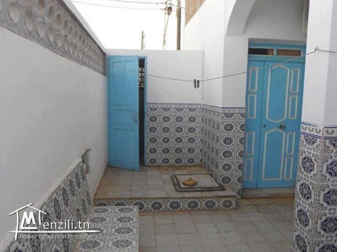 دار للبيع بحي المهرجان عدد 82 تطاوين
