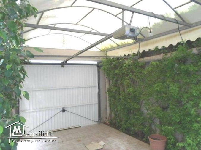 A vendre villa jumelée à la soukra