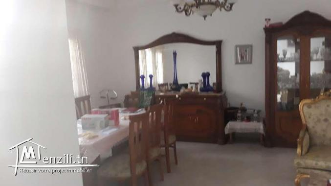 Spacieuse étage villa 200m2 terrasse jardin garage